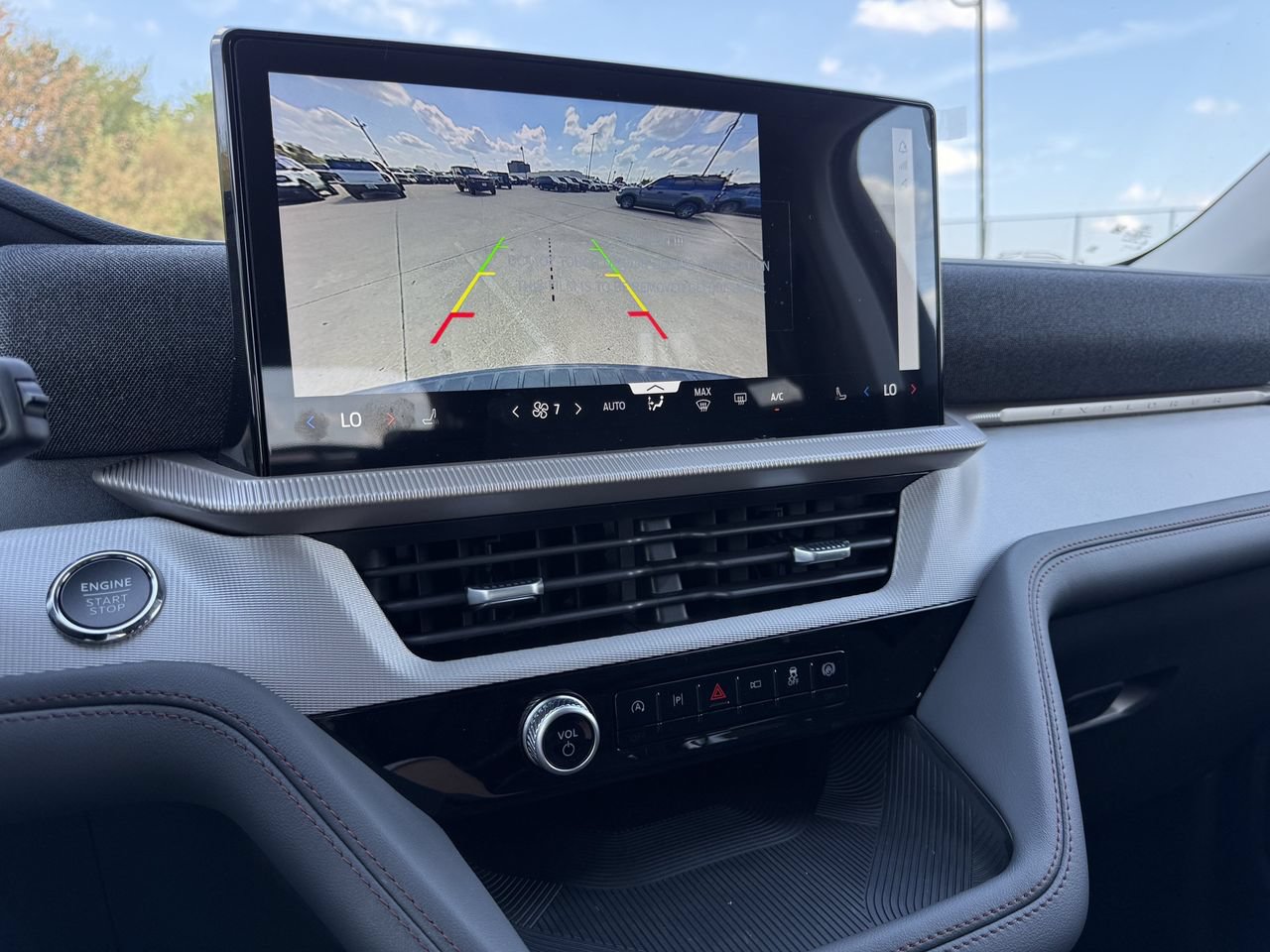 New 2026 Ford Explorer Active RWD image 15