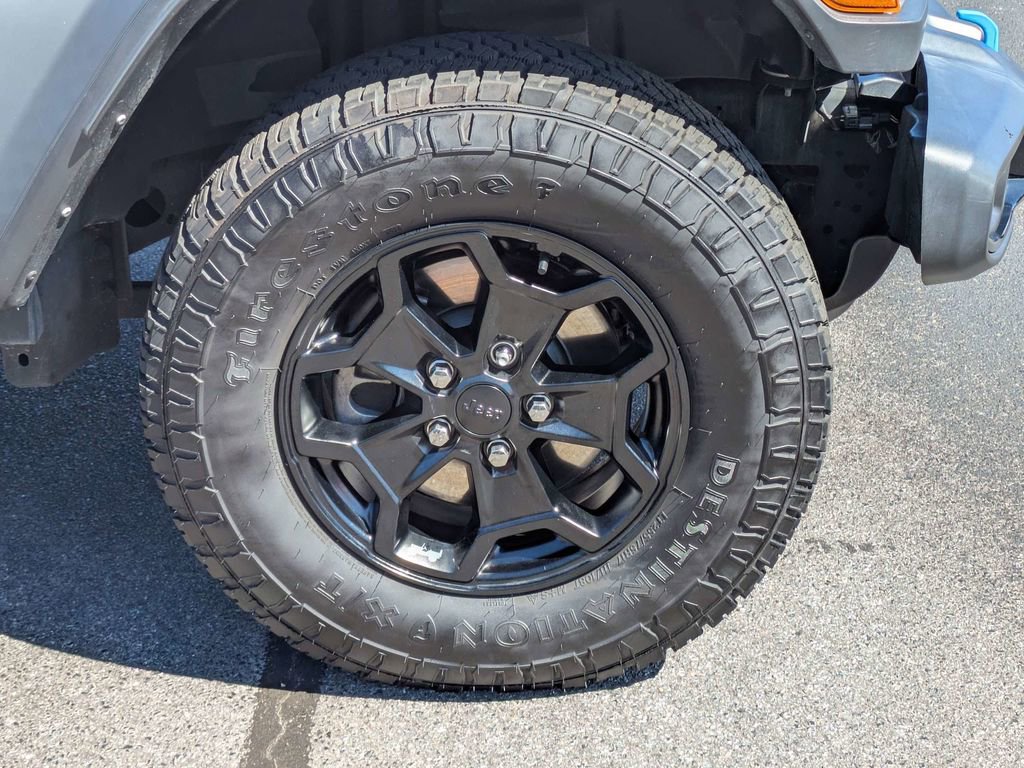 Used 2023 Jeep Wrangler Unlimited w/ Sun & Screen Package AWD/4WD image 11