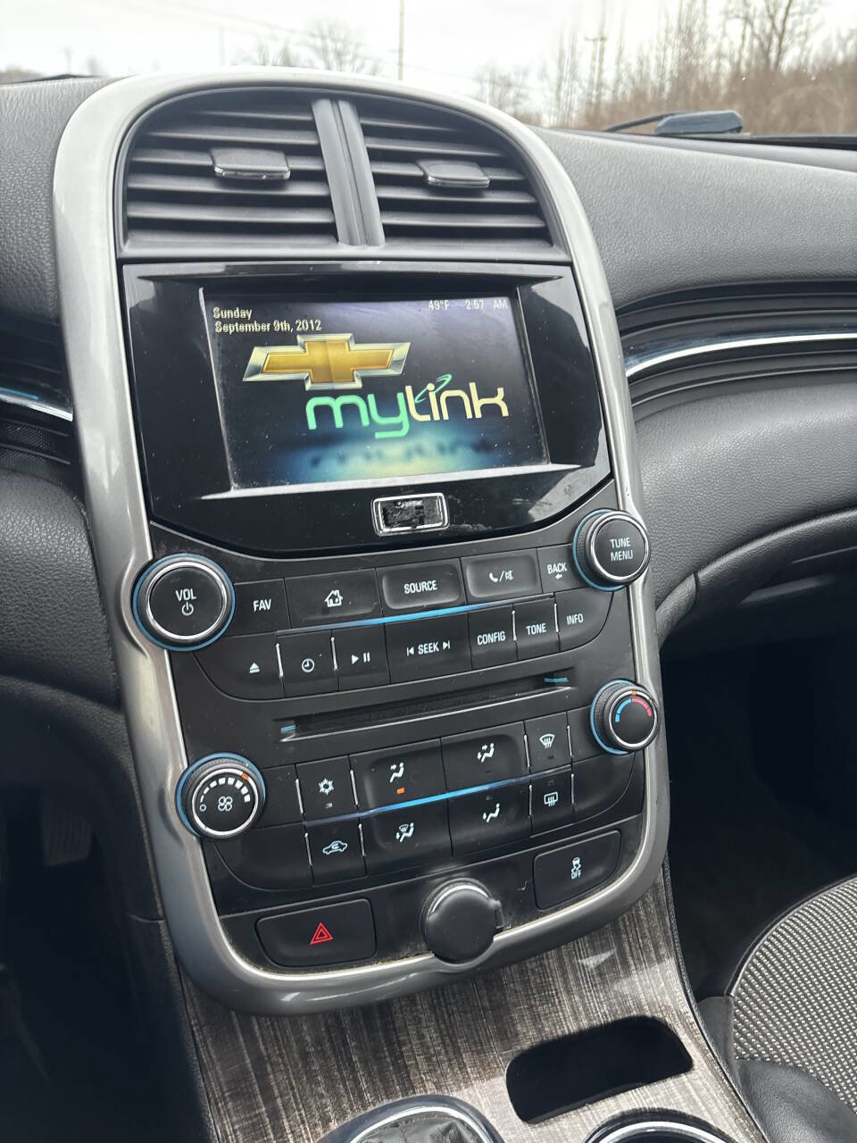 Used 2015 Chevrolet Malibu LT FWD image 17