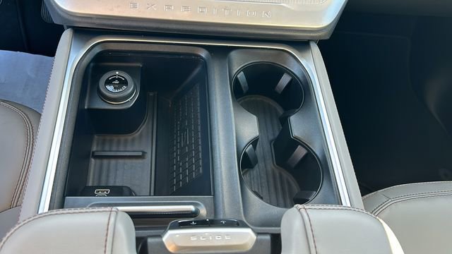 Certified 2025 Ford Expedition Active image 24
