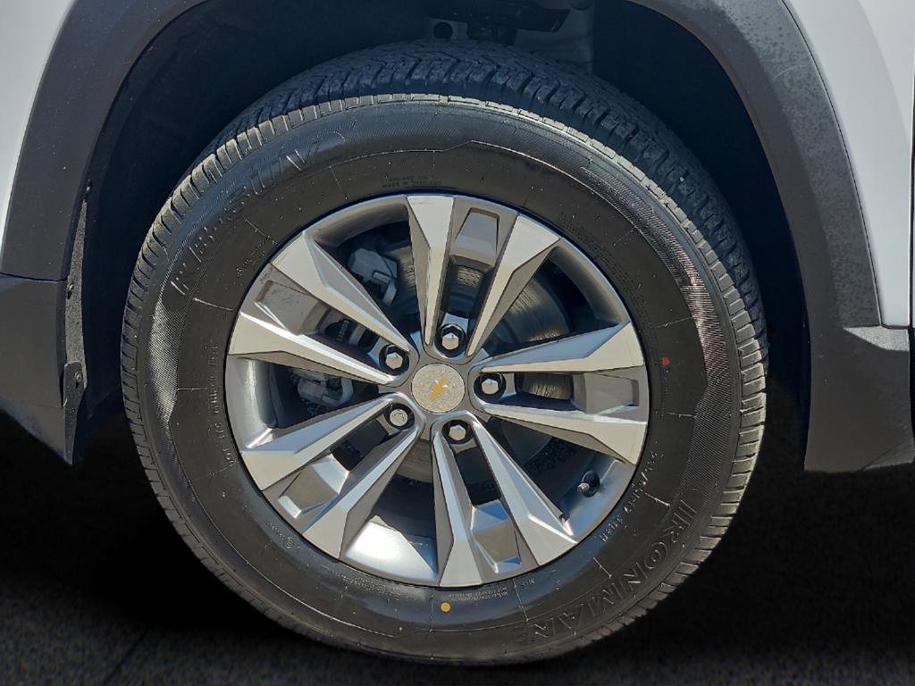 Used 2025 Chevrolet Equinox LT w/ Convenience Package II FWD image 20