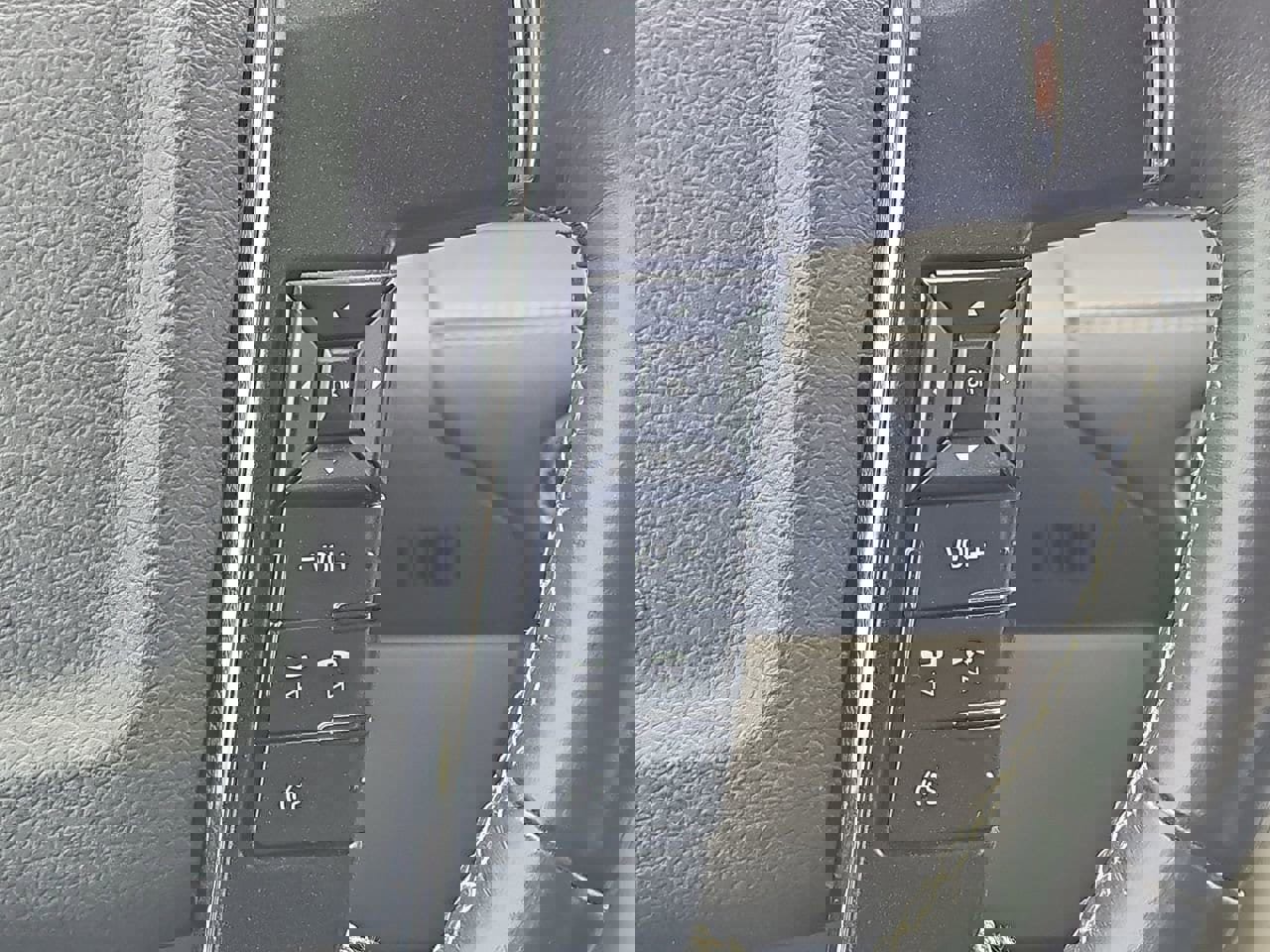 Used 2015 Lincoln Navigator 4WD w/ Equipment Group 101A Reserve image 25