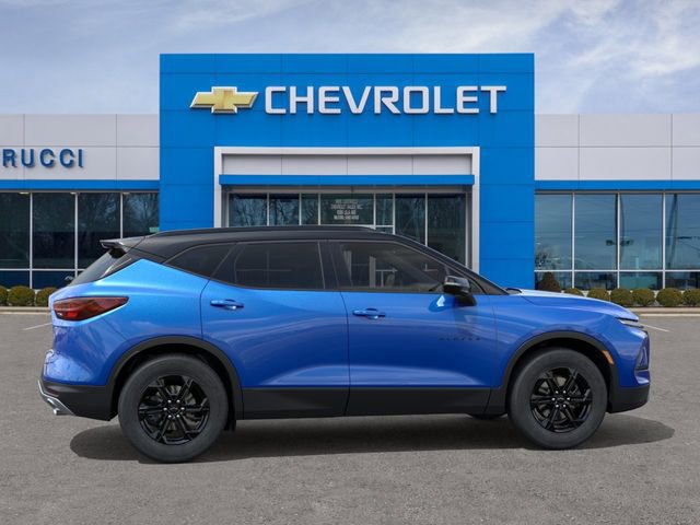 New 2026 Chevrolet Blazer LT w/ Midnight/Sport Edition FWD image 5
