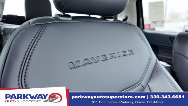 New 2026 Ford Maverick Lariat w/ Black Appearance Package AWD/4WD image 18