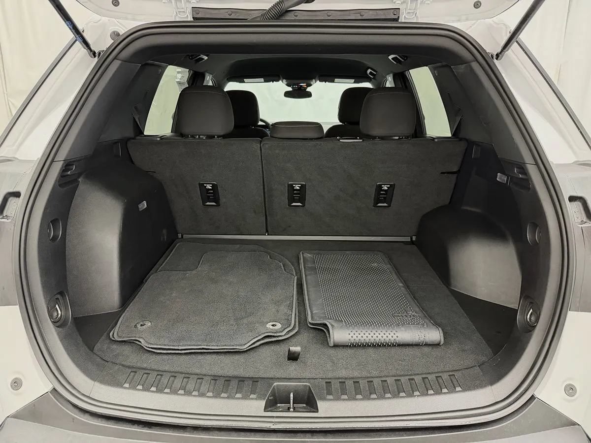 Used 2026 GMC Terrain Elevation FWD image 28