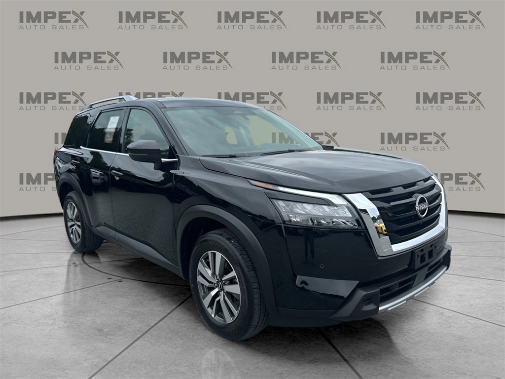 Used 2025 Nissan Pathfinder SL image 7