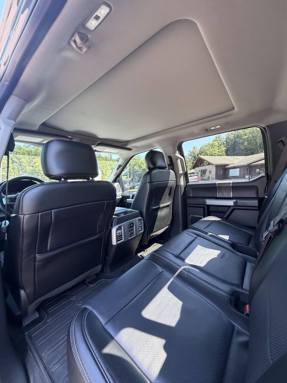 Used 2017 Ford F250 Lariat w/ Lariat Ultimate Package AWD/4WD image 39