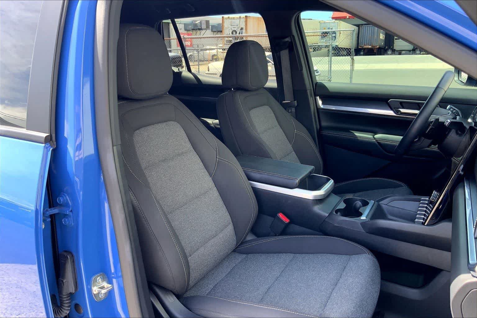 Used 2026 GMC Terrain Elevation w/ LPO, Floor Liner Package FWD image 13