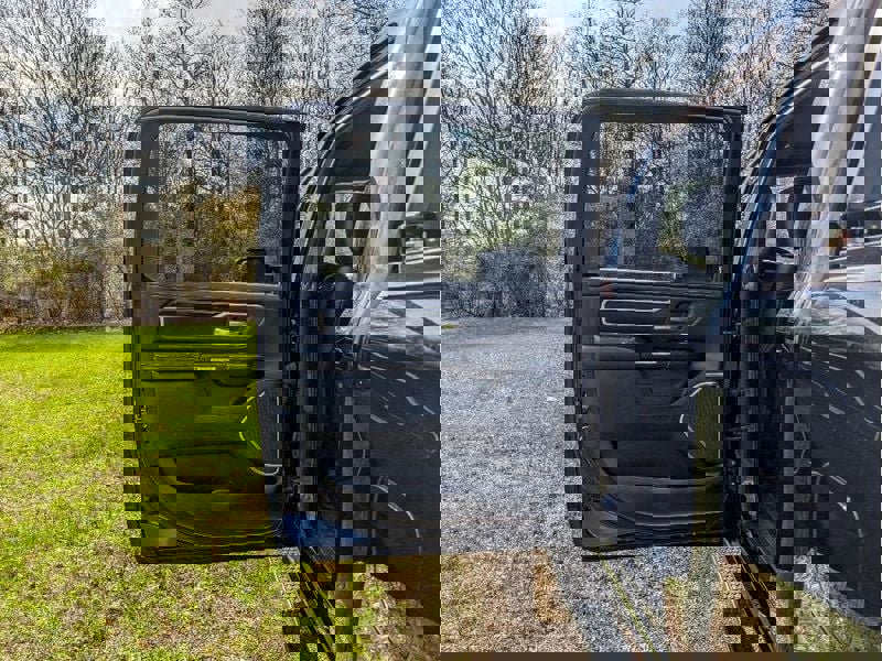 Used 2019 RAM 1500 Laramie image 10