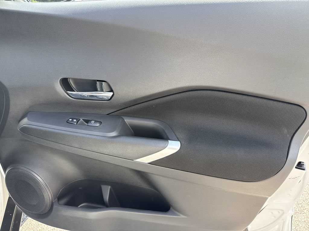 Used 2022 Nissan Kicks SV FWD image 14