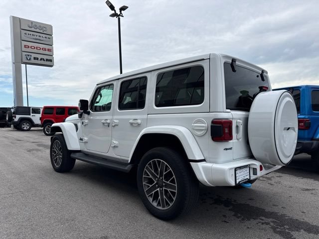Used 2023 Jeep Wrangler Unlimited Sahara AWD/4WD image 5