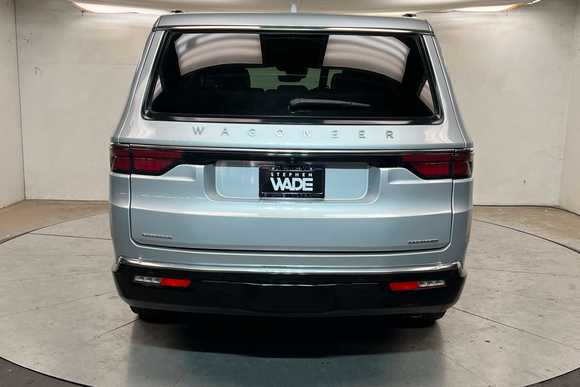 Used 2022 Jeep Wagoneer Series II AWD/4WD image 4