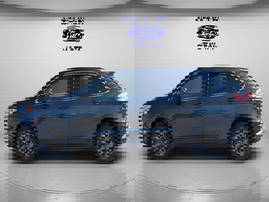 Used 2022 Ford Edge SEL w/ Sport Appearance Package image 2