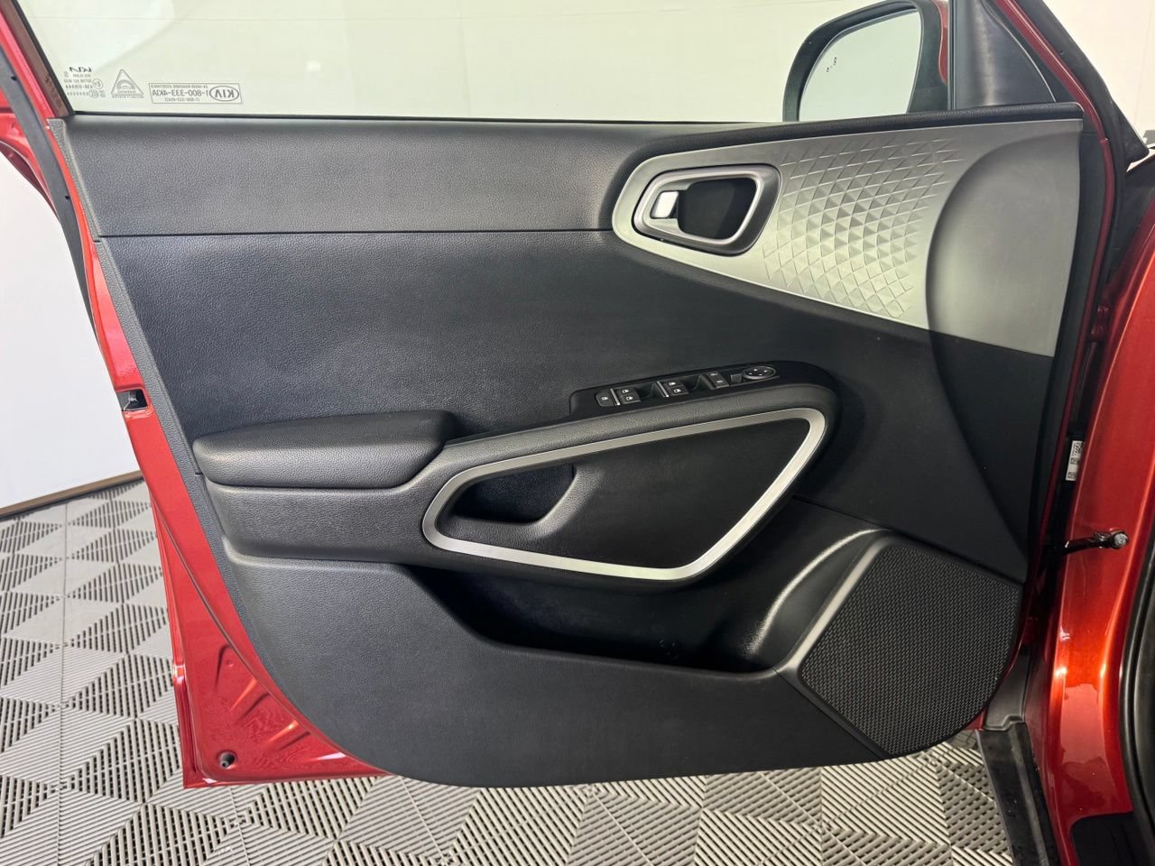 Used 2022 Kia Soul LX w/ Technology Package FWD image 9