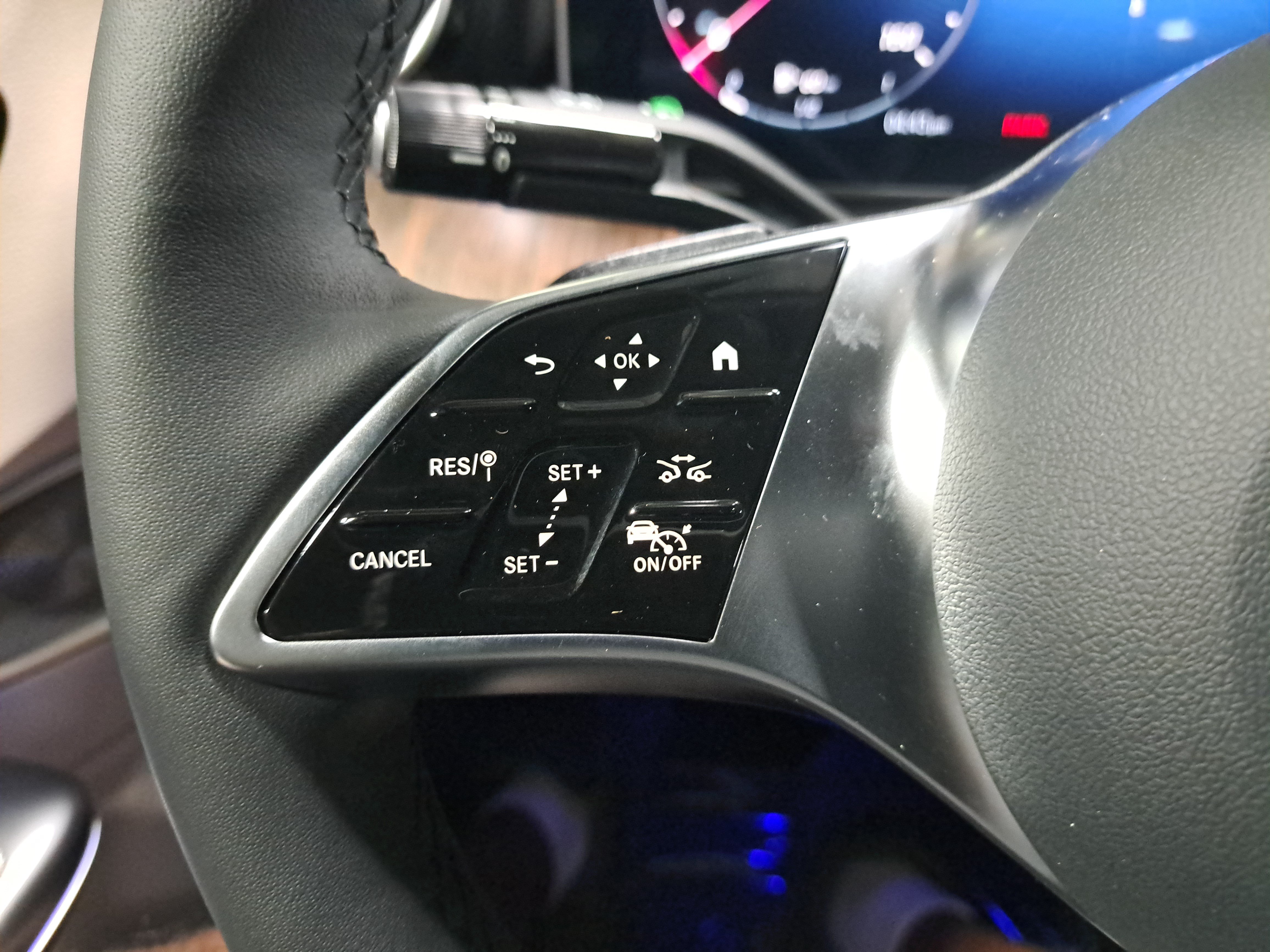 New 2027 Mercedes-Benz CLE 300 4MATIC Cabriolet image 14