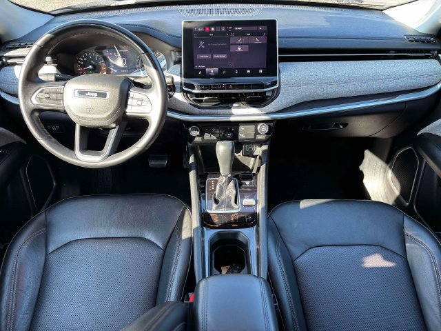 Used 2022 Jeep Compass Latitude AWD/4WD image 27