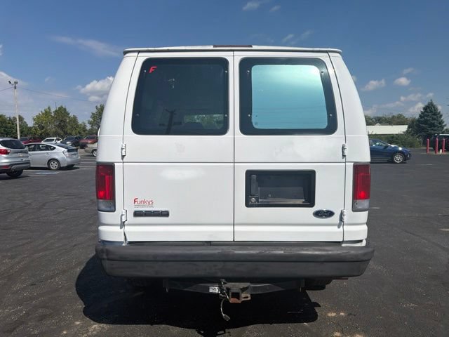 Used 2006 Ford E-250 and Econoline 250 RWD image 6