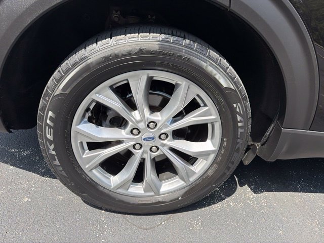 Used 2020 Ford Explorer XLT w/ Equipment Group 202A AWD/4WD image 32