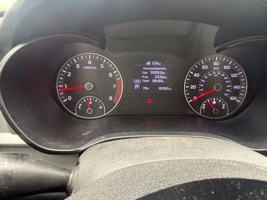 Used 2020 Kia Optima LX FWD image 2