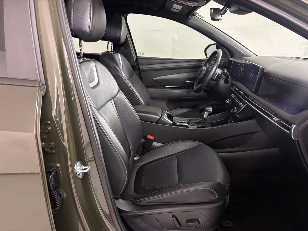 Used 2025 Hyundai Santa Cruz Limited image 45