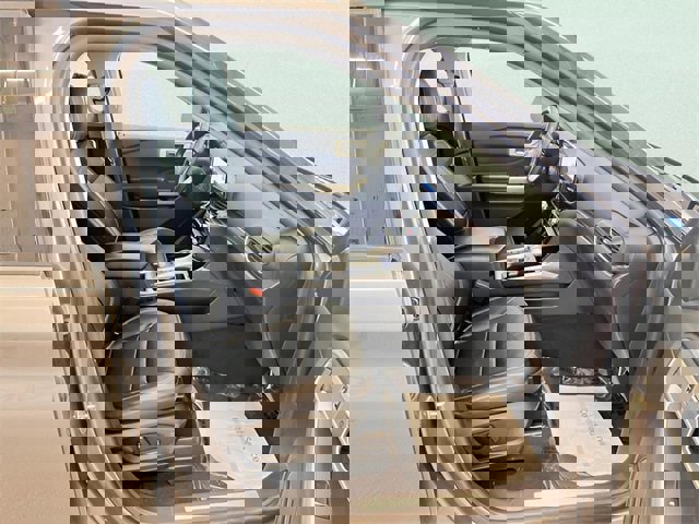 Used 2023 Ford Explorer Limited image 13