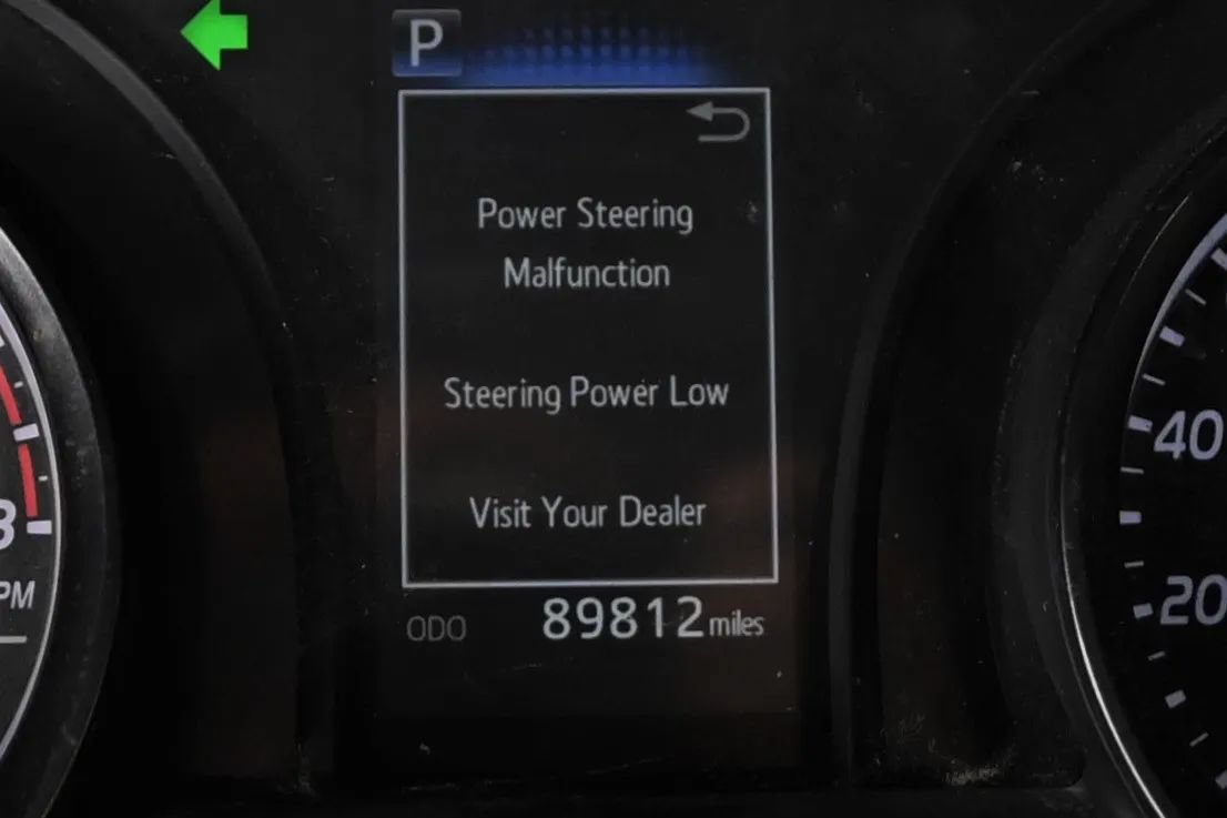 Used 2022 Toyota Camry SE FWD image 7
