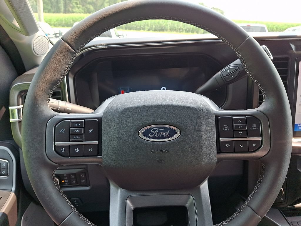 New 2026 Ford F250 Lariat w/ Black Appearance Package AWD/4WD image 14