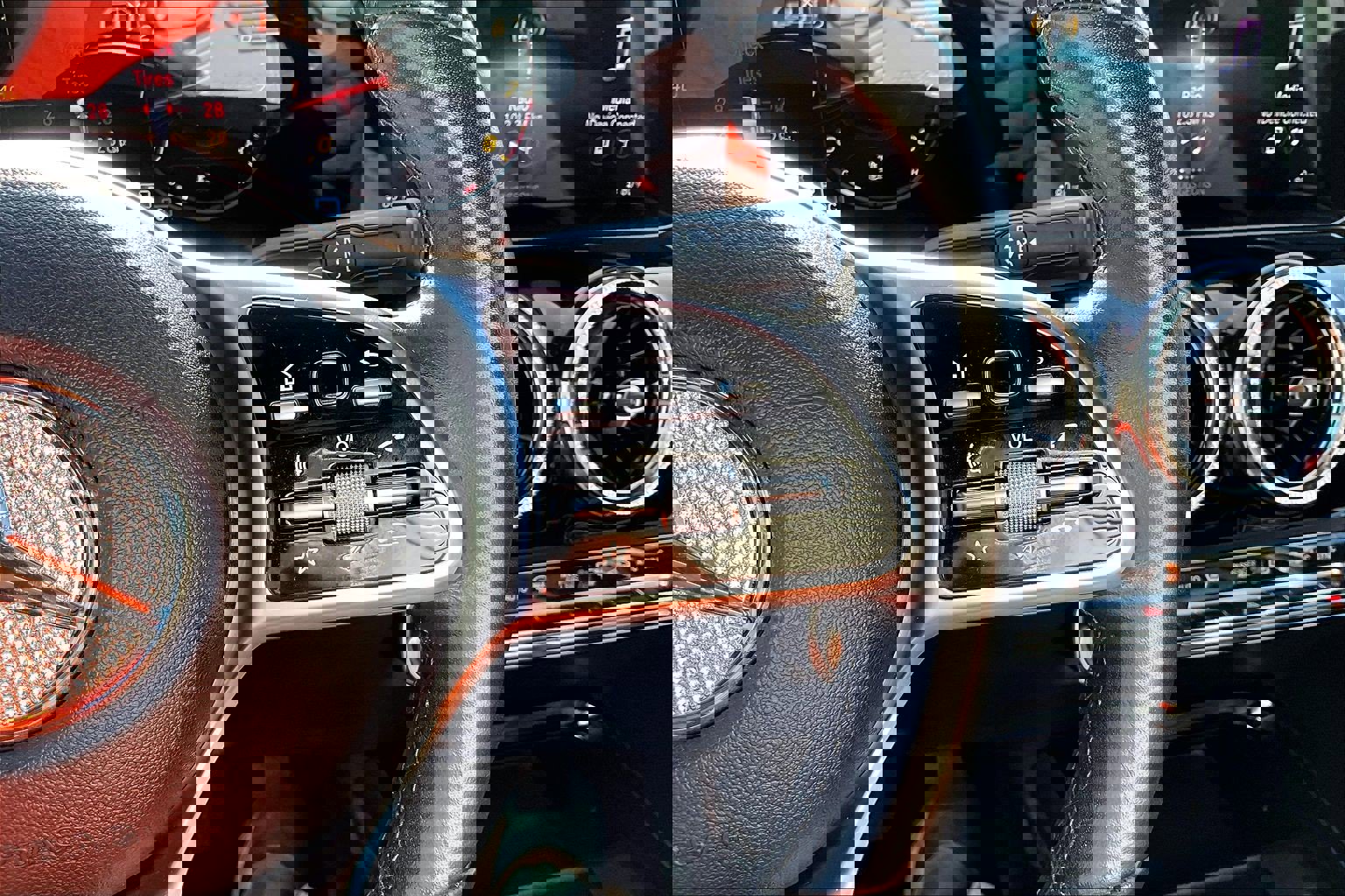 Used 2021 Mercedes-Benz GLA 250 4MATIC image 23