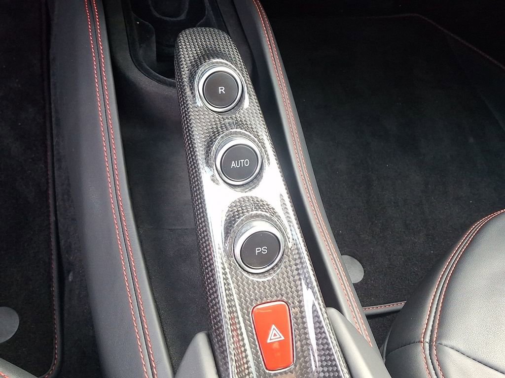 Used 2020 Ferrari F8 Tributo image 13