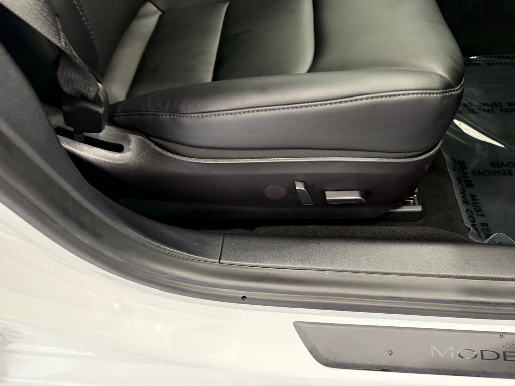 Used 2021 Tesla Model 3 Standard Range Plus image 21