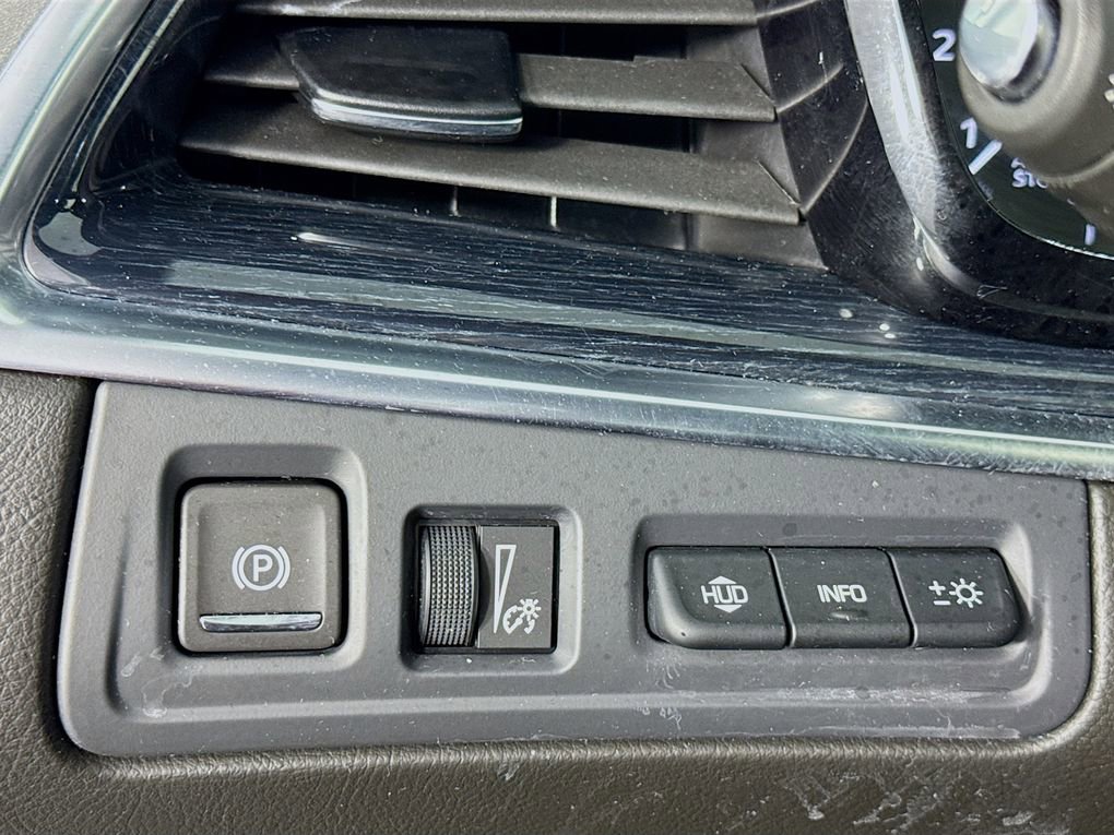 Used 2024 Cadillac XT5 Premium Luxury w/ Technology Package image 14