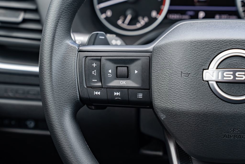 Certified 2025 Nissan Rogue S AWD/4WD image 13
