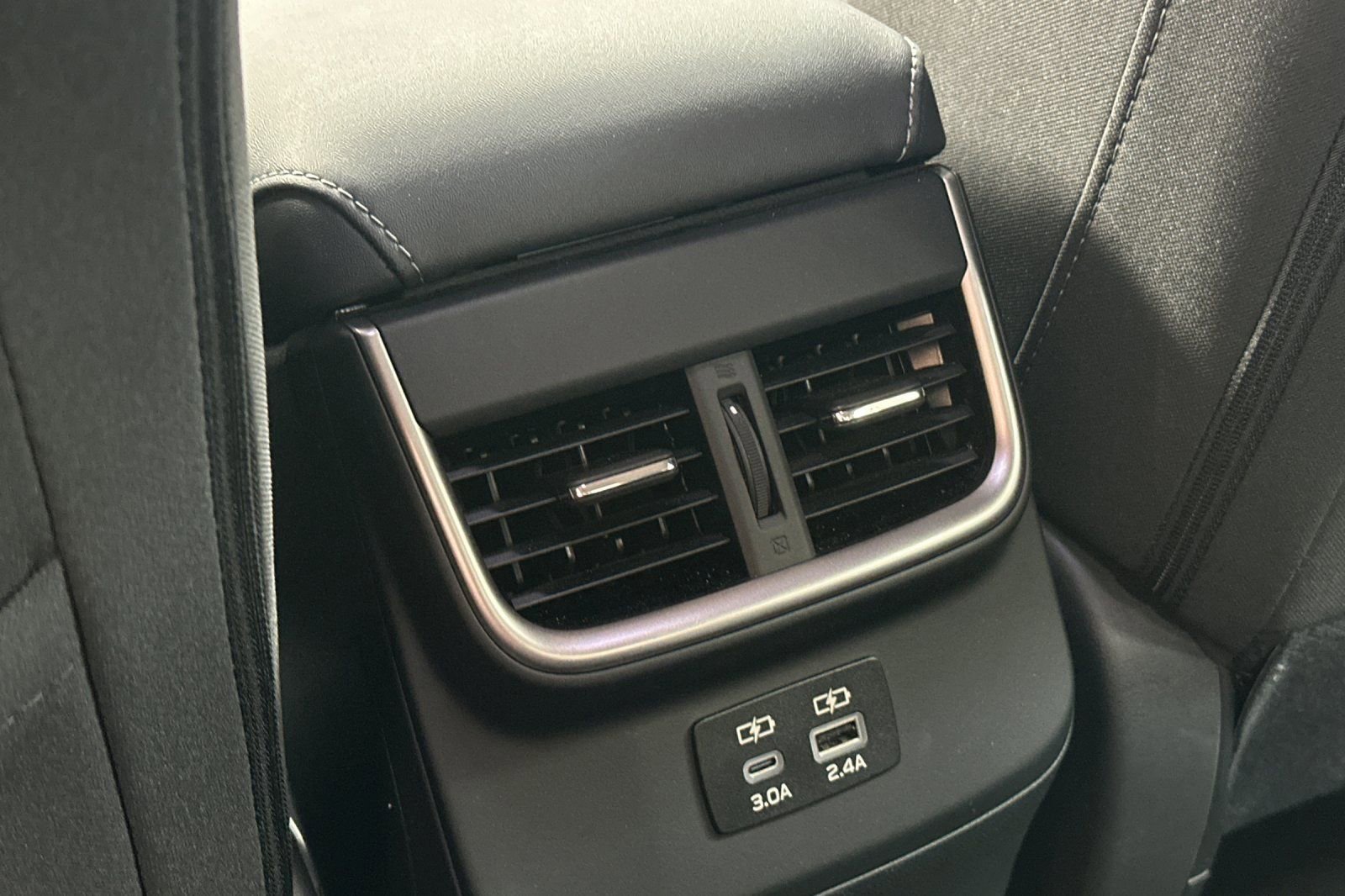 Used 2025 Subaru Legacy Premium image 17