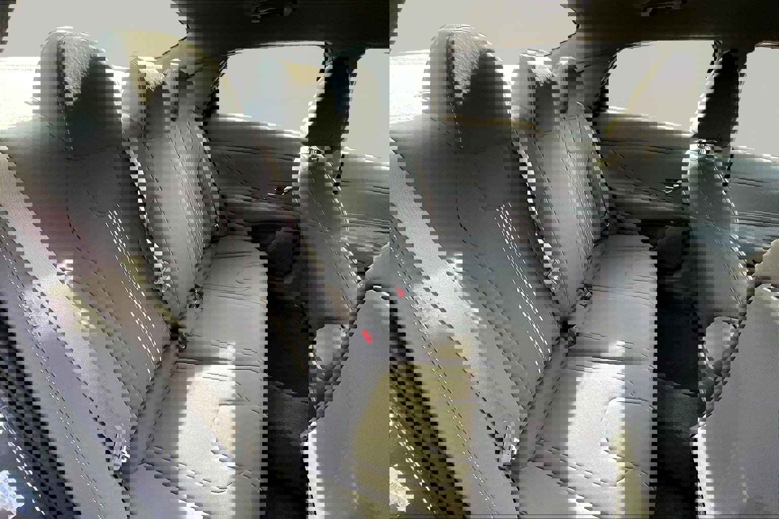 Used 2025 Hyundai Elantra Sport image 25