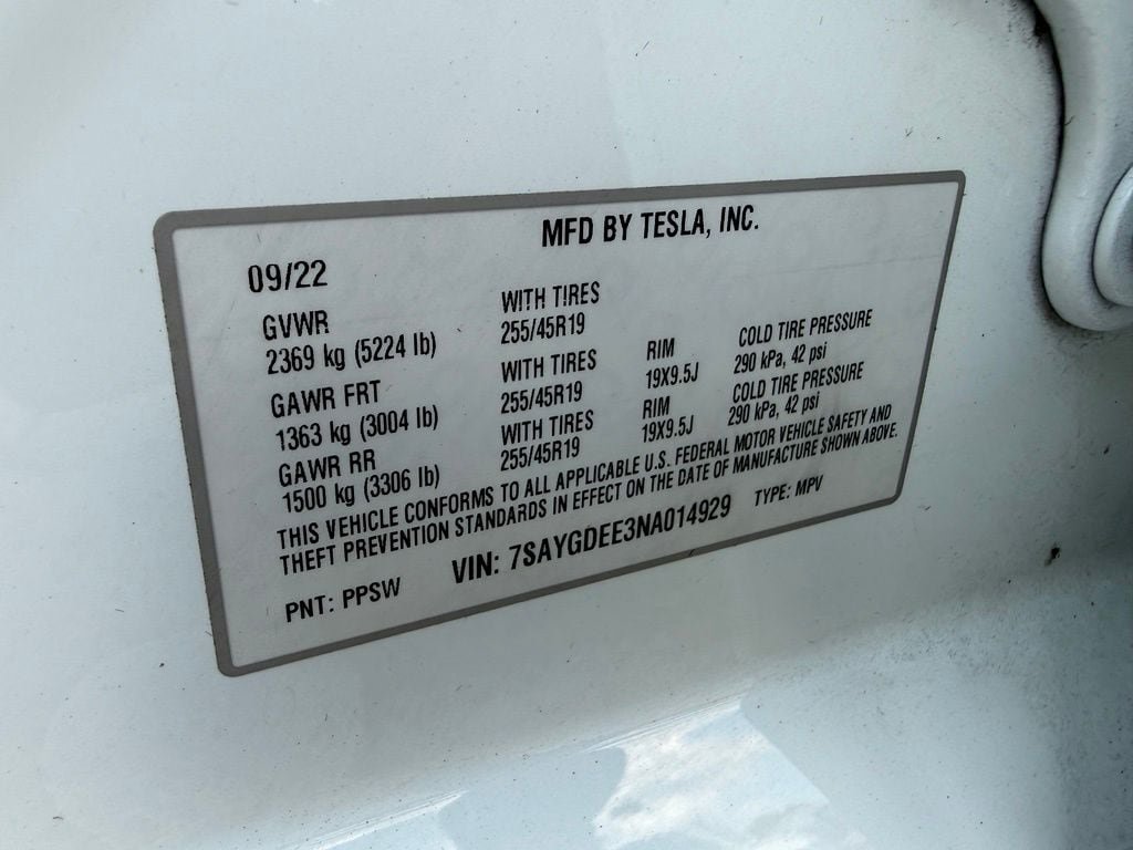 Used 2022 Tesla Model Y Long Range AWD/4WD image 33