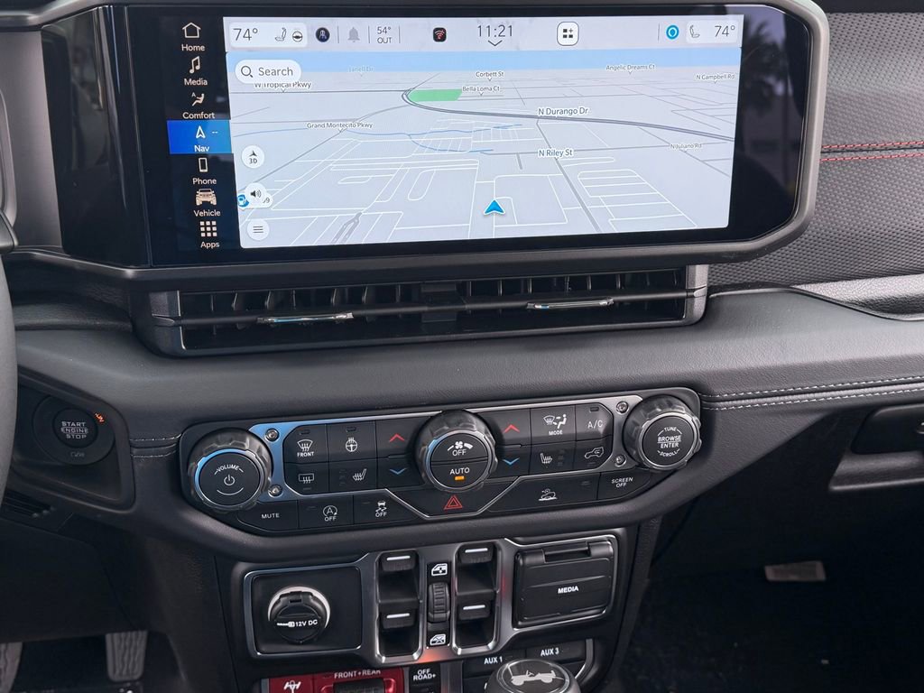 New 2026 Jeep Wrangler Unlimited Rubicon w/ Technology Group image 16