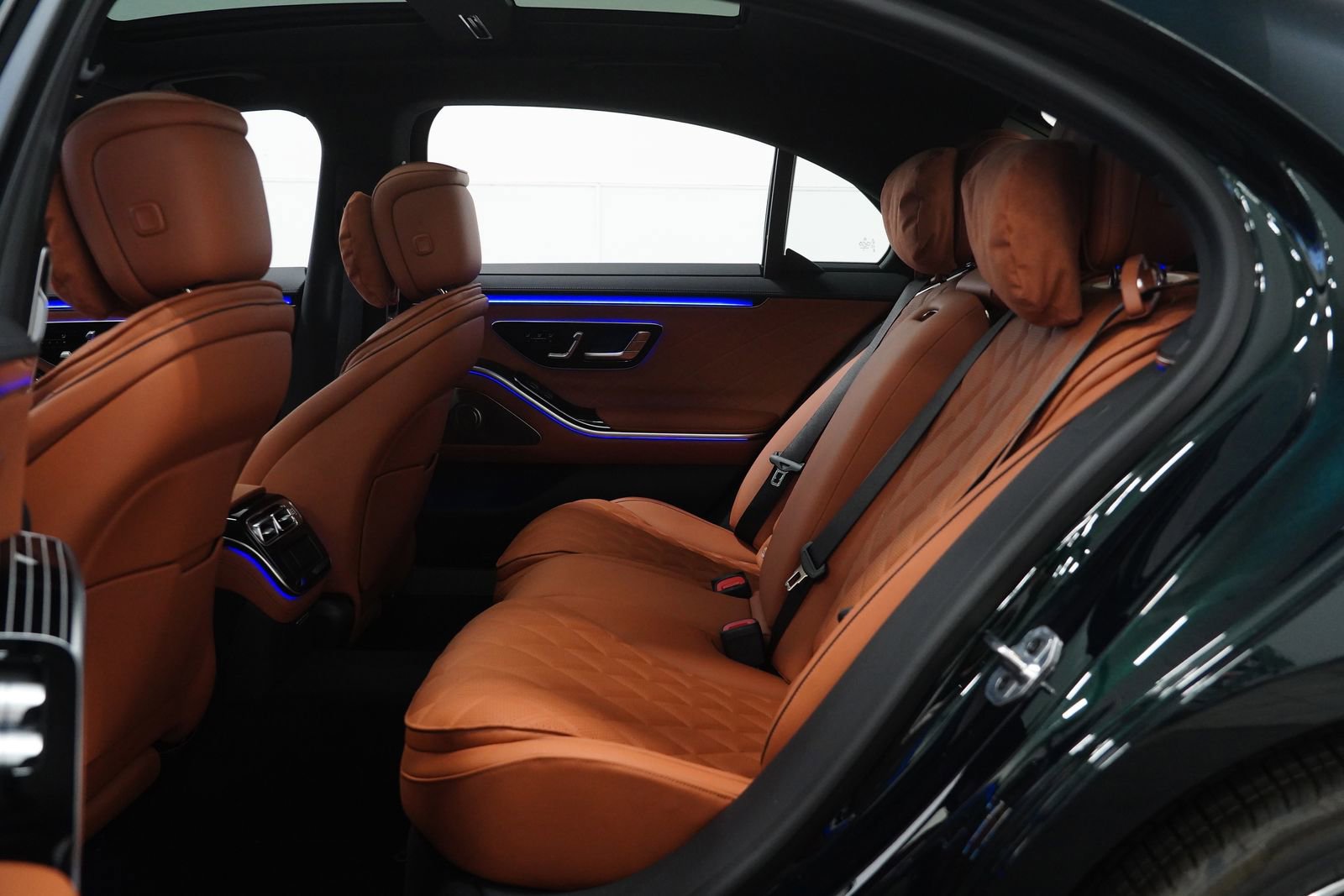 New 2026 Mercedes-Benz S 580 4MATIC Sedan image 17