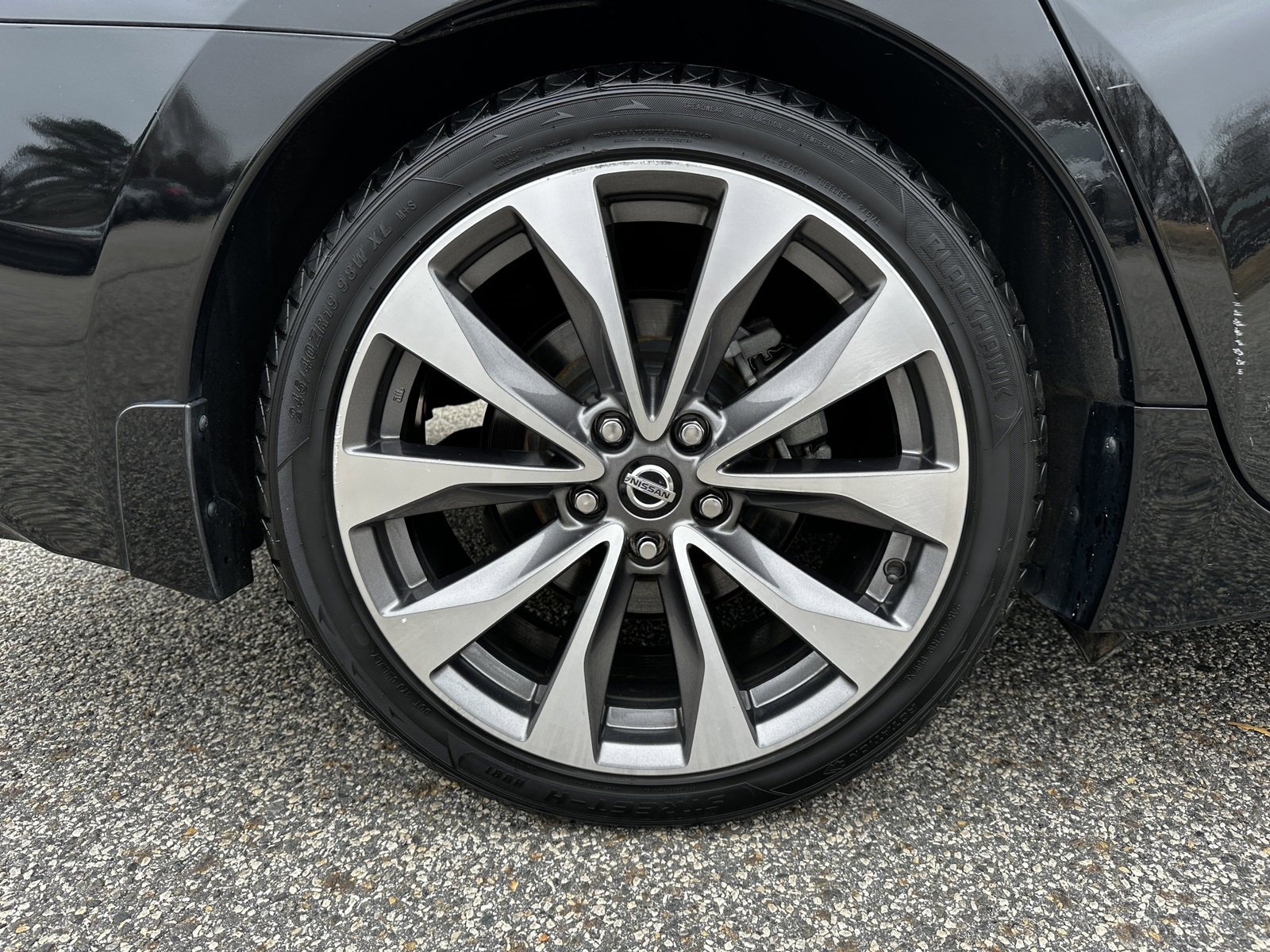 Certified 2019 Nissan Maxima Platinum w/ Illumination Package image 17