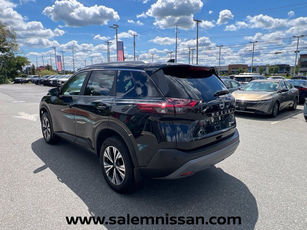 Certified 2023 Nissan Rogue SV w/ SV Premium B Package AWD/4WD image 3