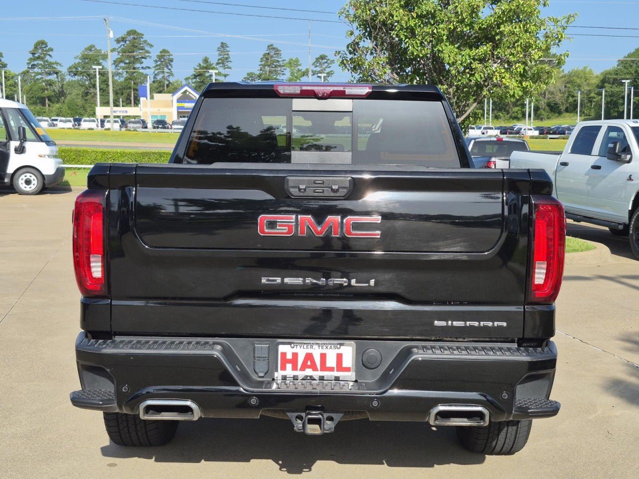 Certified 2023 GMC Sierra 1500 Denali w/ Technology Package AWD/4WD image 5
