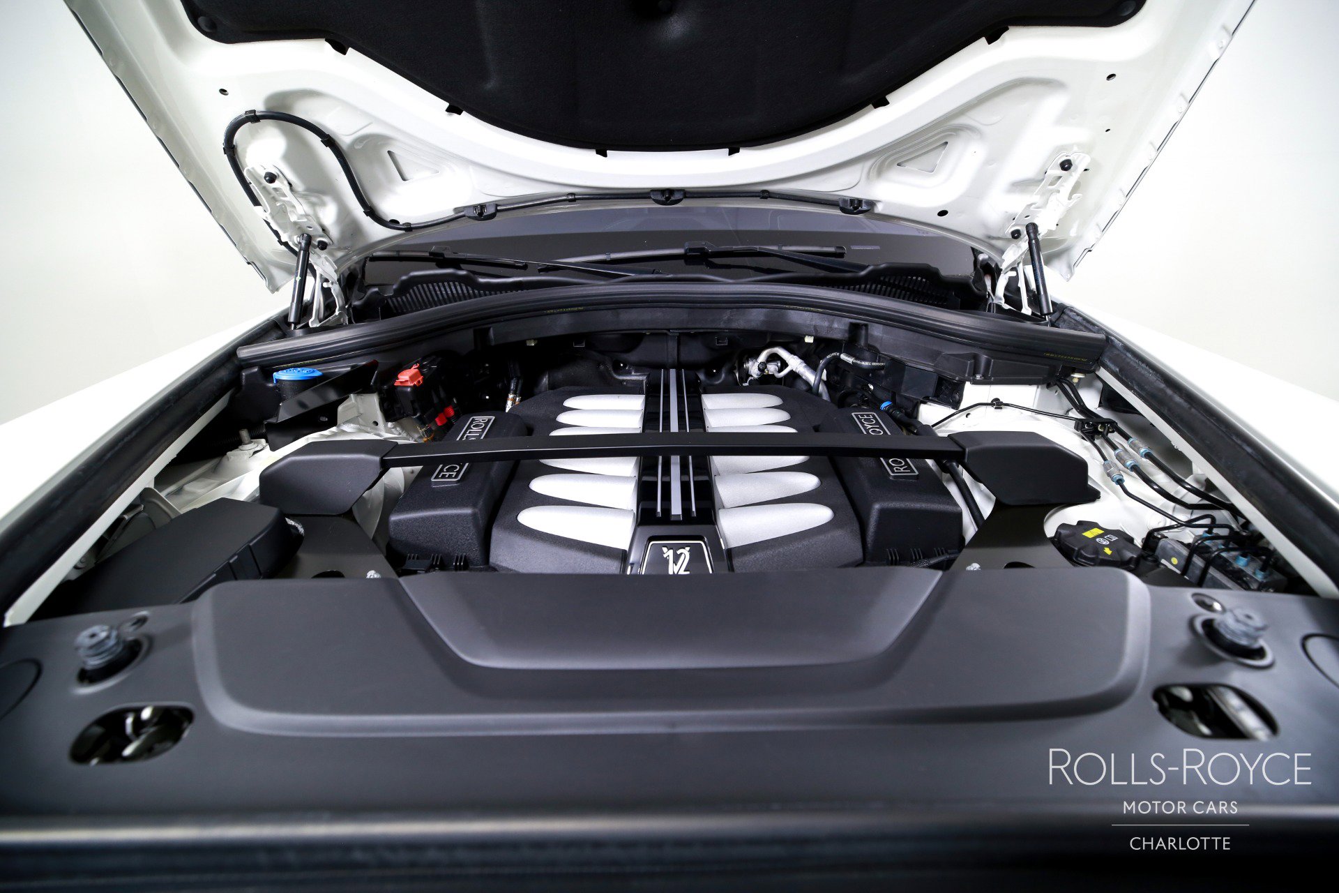 Used 2019 Rolls-Royce Cullinan image 38