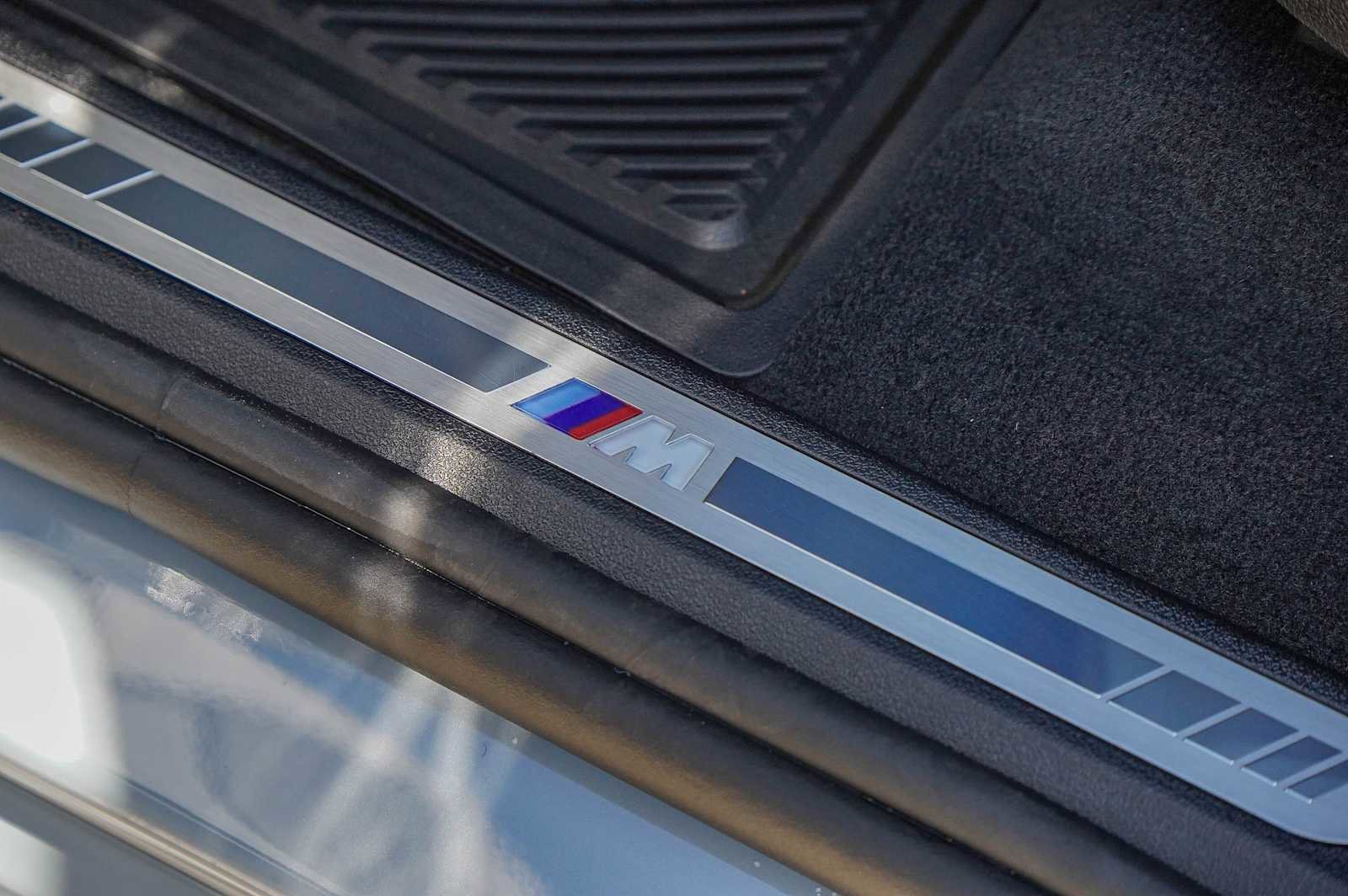 Used 2026 BMW X5 xDrive40i w/ M Sport Package image 28