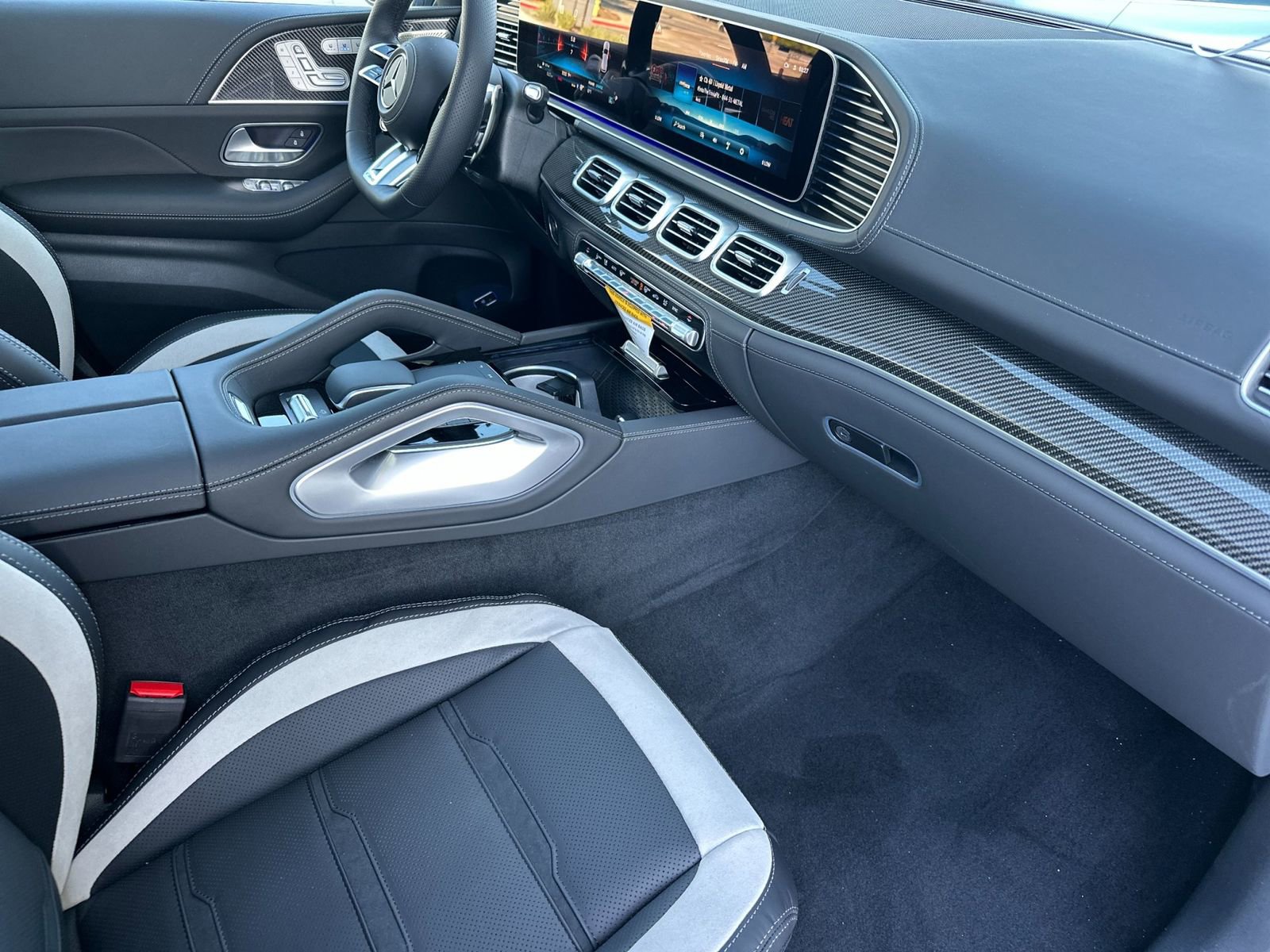 New 2026 Mercedes-Benz GLE 63 AMG S image 16