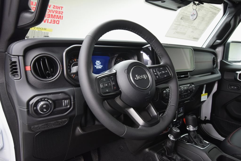 New 2026 Jeep Gladiator Rubicon w/ Safety Group AWD/4WD image 32