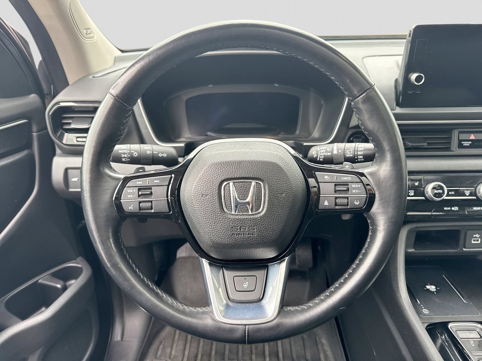 Used 2023 Honda Pilot Elite image 26