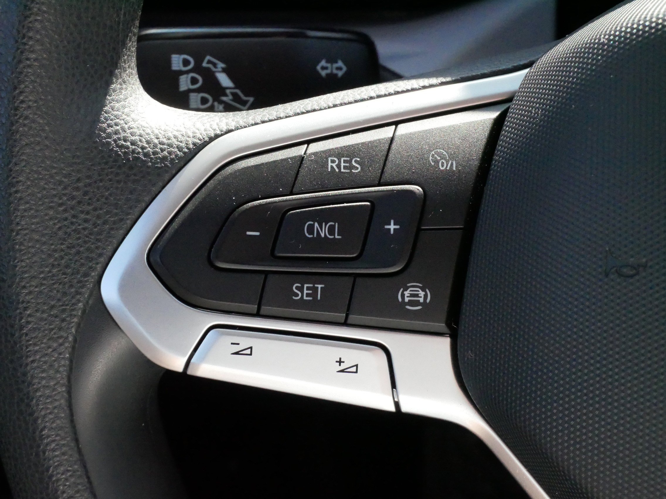 Used 2022 Volkswagen Taos S image 26