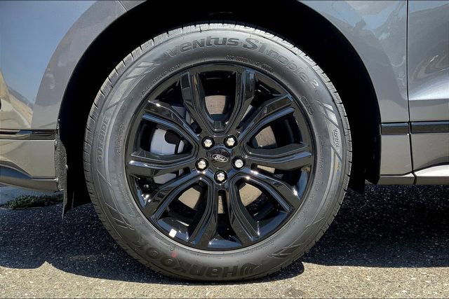 New 2023 Ford Edge SE w/ Black Appearance Package image 12