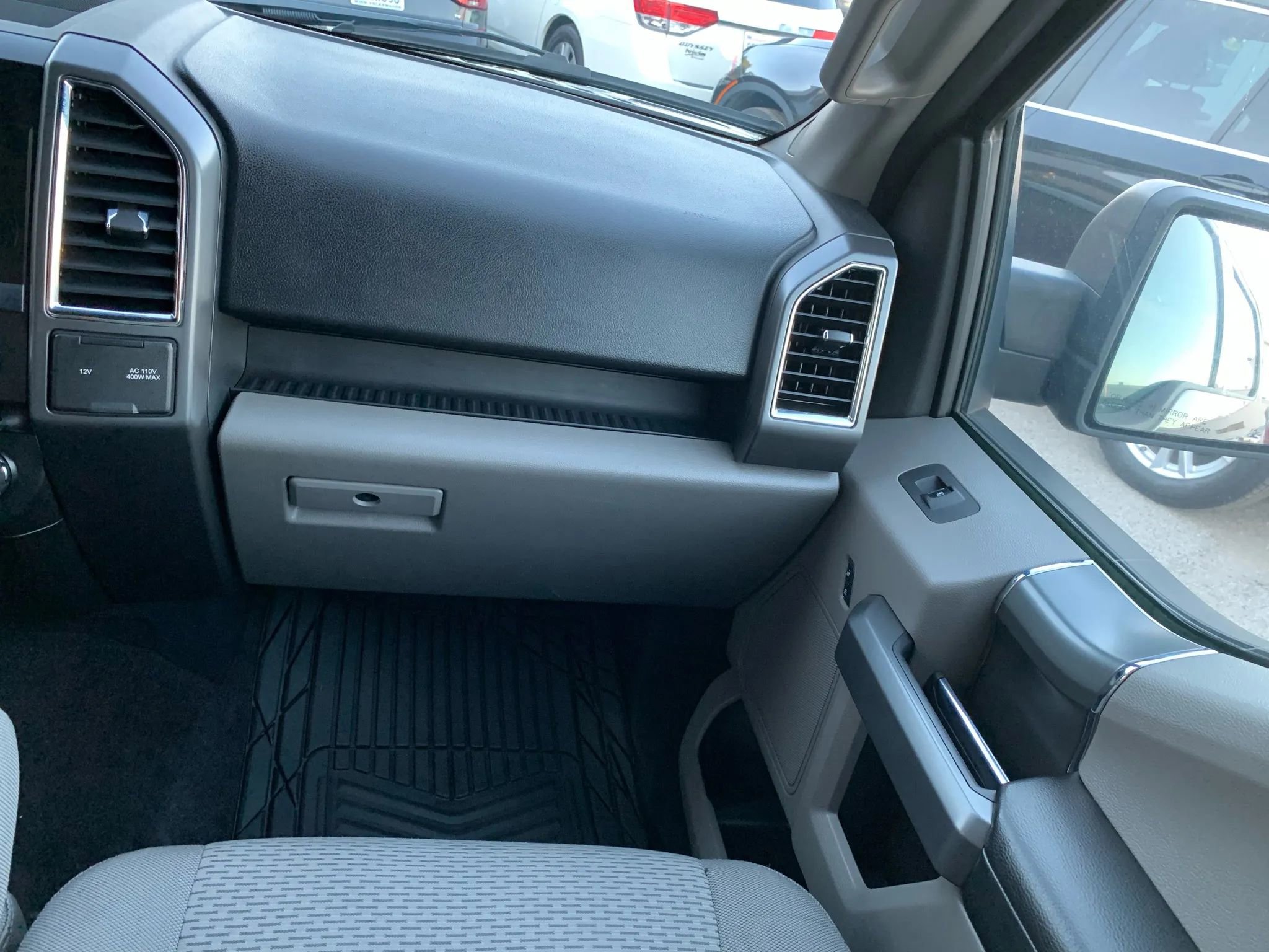 Used 2015 Ford F150 XLT w/ Equipment Group 302A Luxury image 19