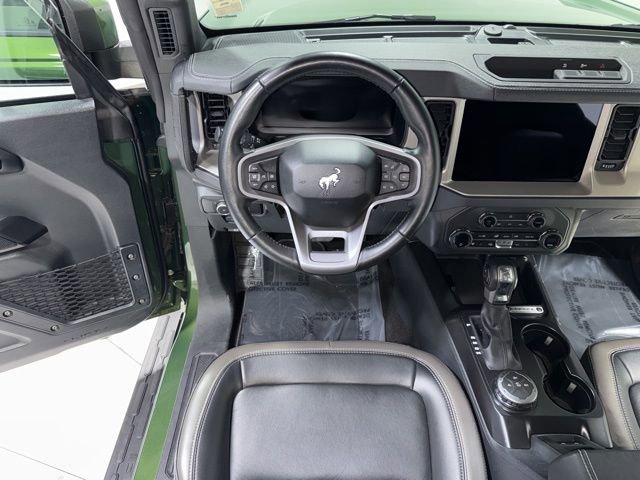 Used 2025 Ford Bronco Outer Banks image 17