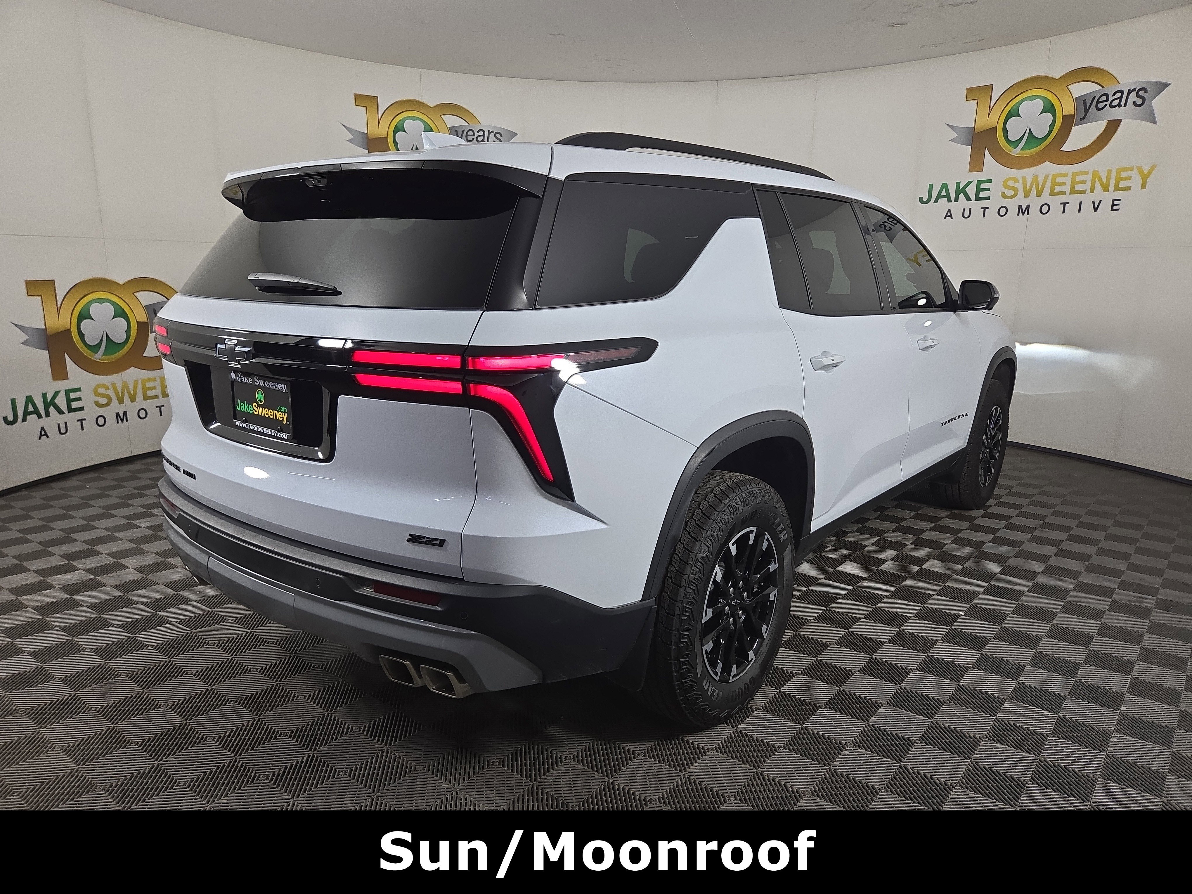 Certified 2026 Chevrolet Traverse Z71 w/ LPO, Floor Liner Package AWD/4WD image 9